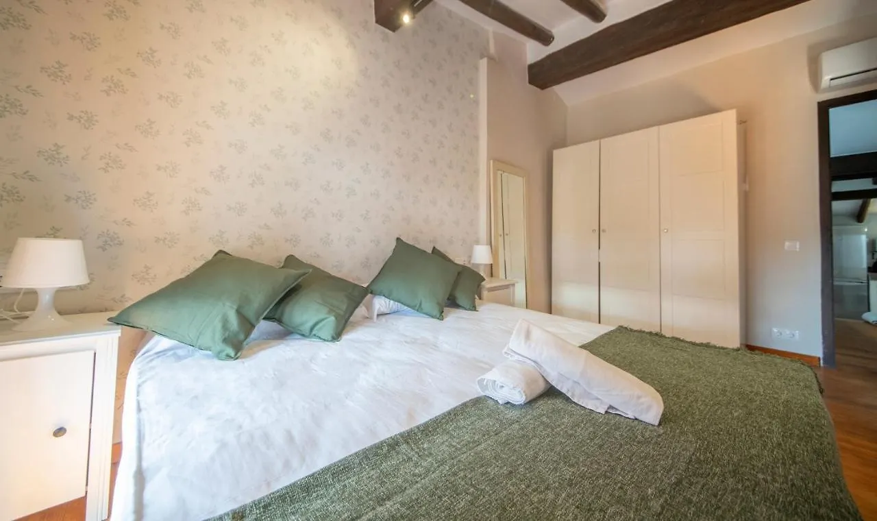 Tarracohomes, Th125 Atico Calderers Con Barbacoa Y Terraza Tarragona Appartement